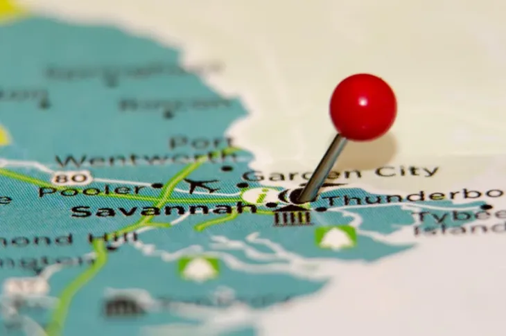 a map with a red pin in Savannah, Georgia