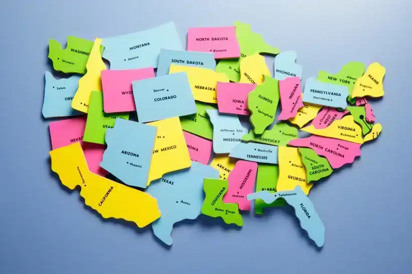 The 50 states map formed by post its.